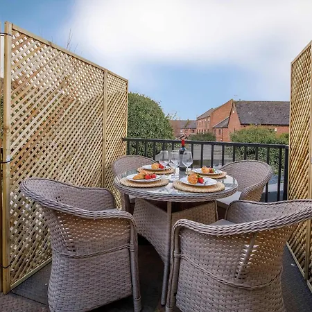 Fishergate Bar Sleeps 4
